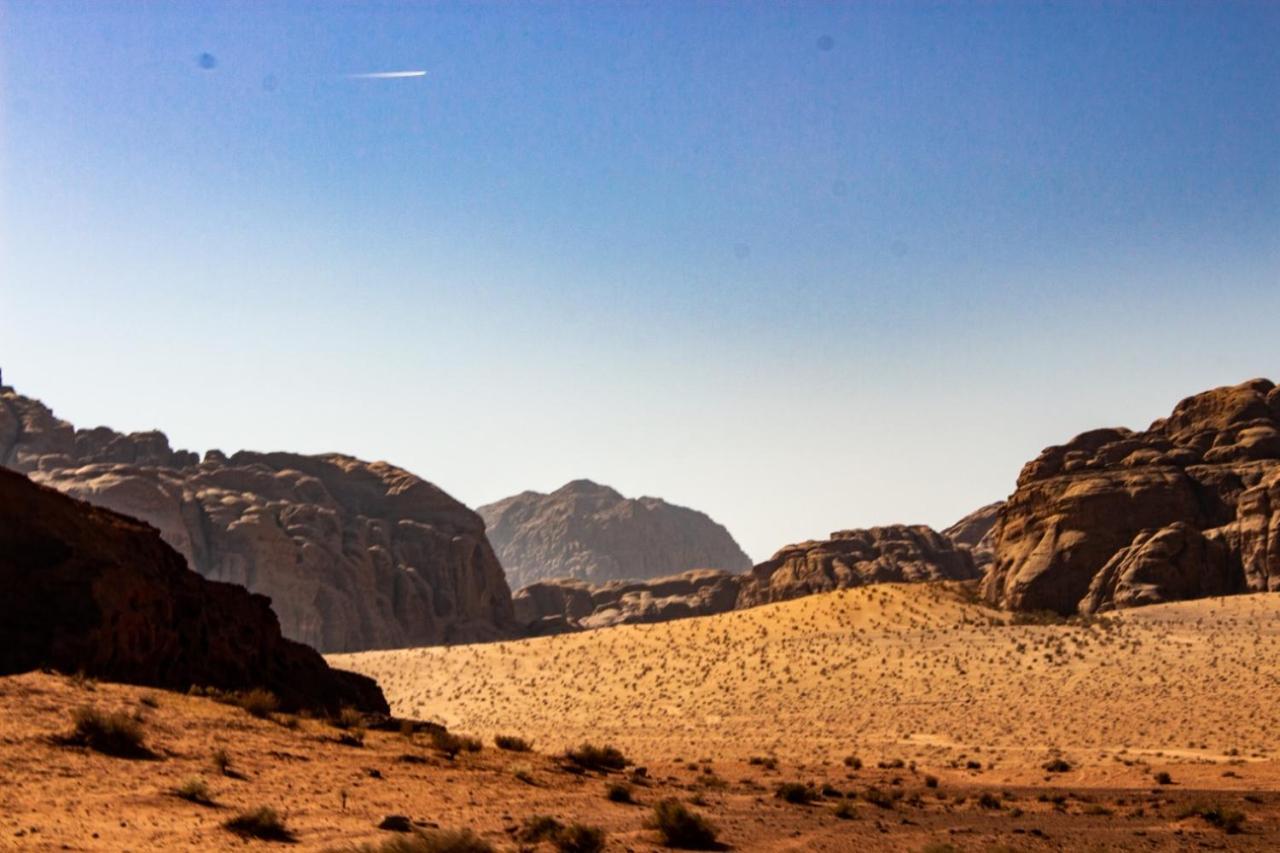 Готель Quite Bedouin Life Ваді-Рам Номер фото